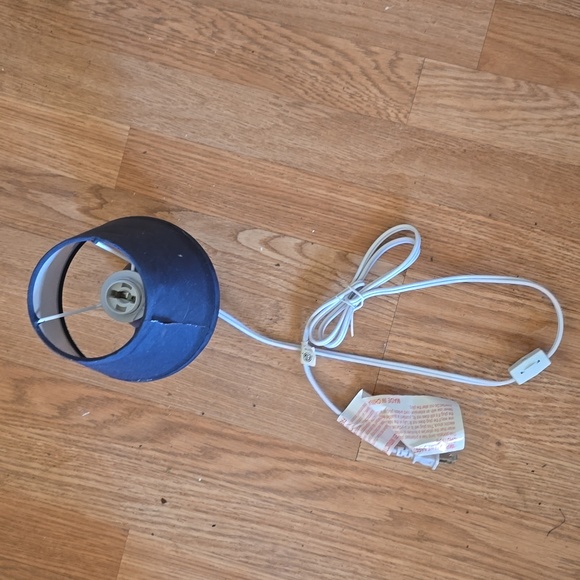 Mini Lamp - Picture 2 of 2